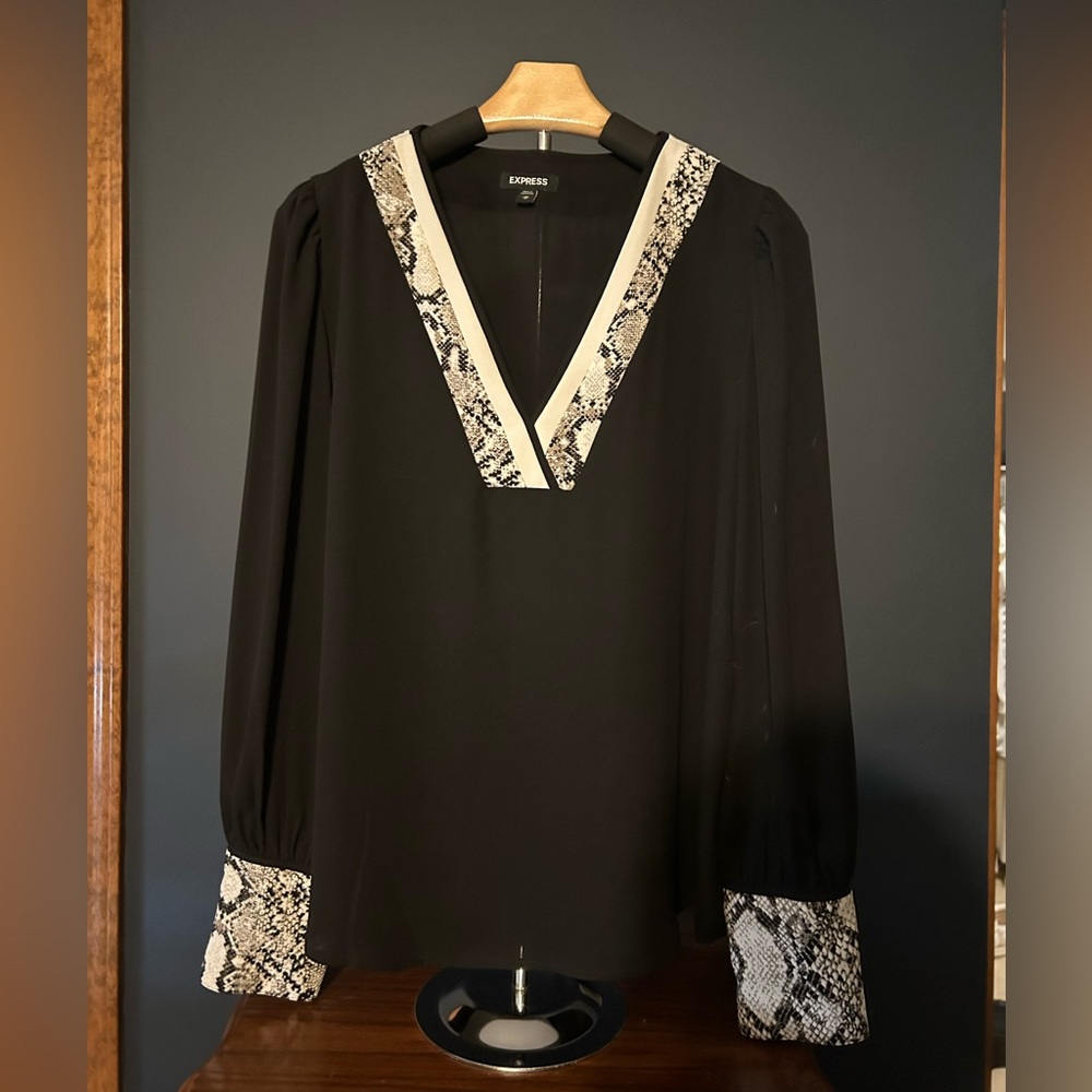 Express blouse | Size: M | Color: Black